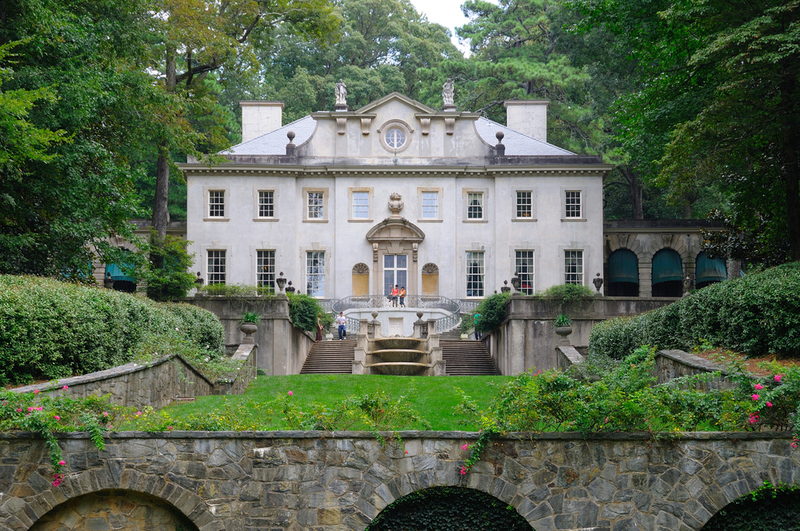 Georgia - Swan House | Shutterstock