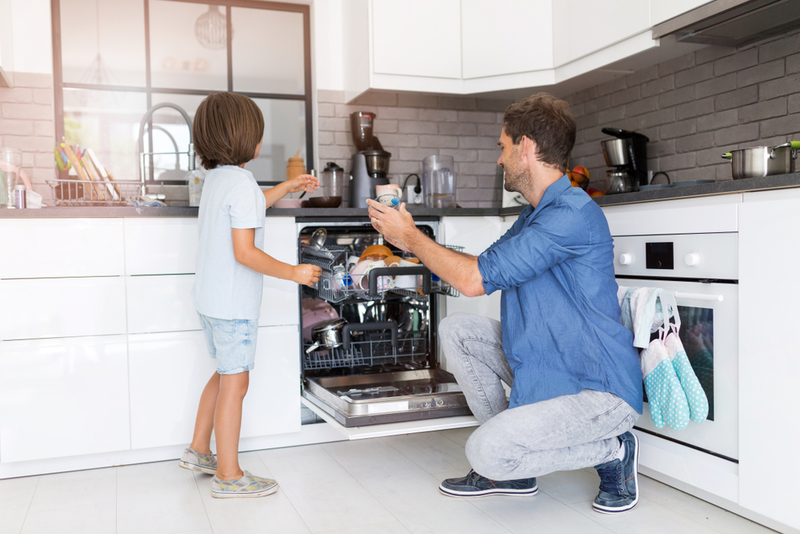 Greener Dishwashing: Is Handwashing Better Than Using The Dishwasher? | Shutterstock