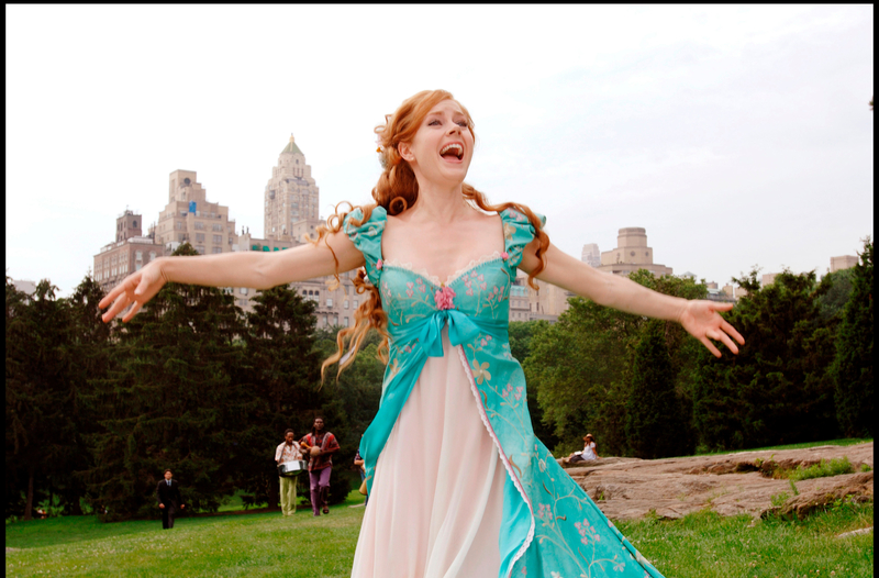Amy Adams’s Performance of “That’s How You Know” in “Enchanted” | Alamy Stock Photo