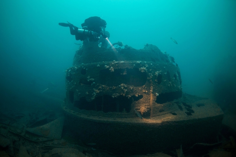 The Oldest British Warship To Have Been Found in The Great Lakes Of Ontario | Alamy Stock Photo by Steve Jones/Stocktrek Images, Inc. 