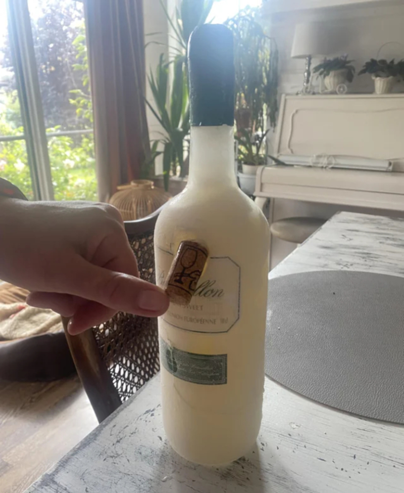 What if You Froze a Bottle of Wine? | Reddit.com/Aruxasss