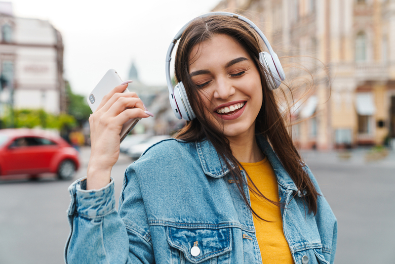 Wireless Headphones | Shutterstock