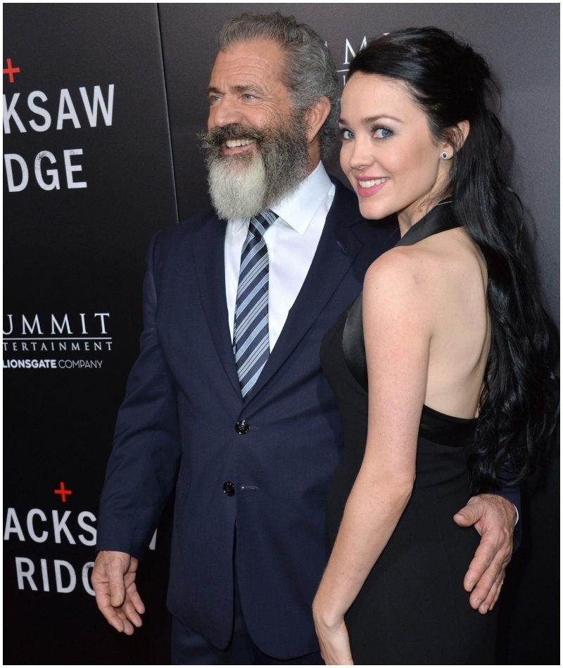 Mel Gibson und Rosalind Ross | Alamy Stock Photo