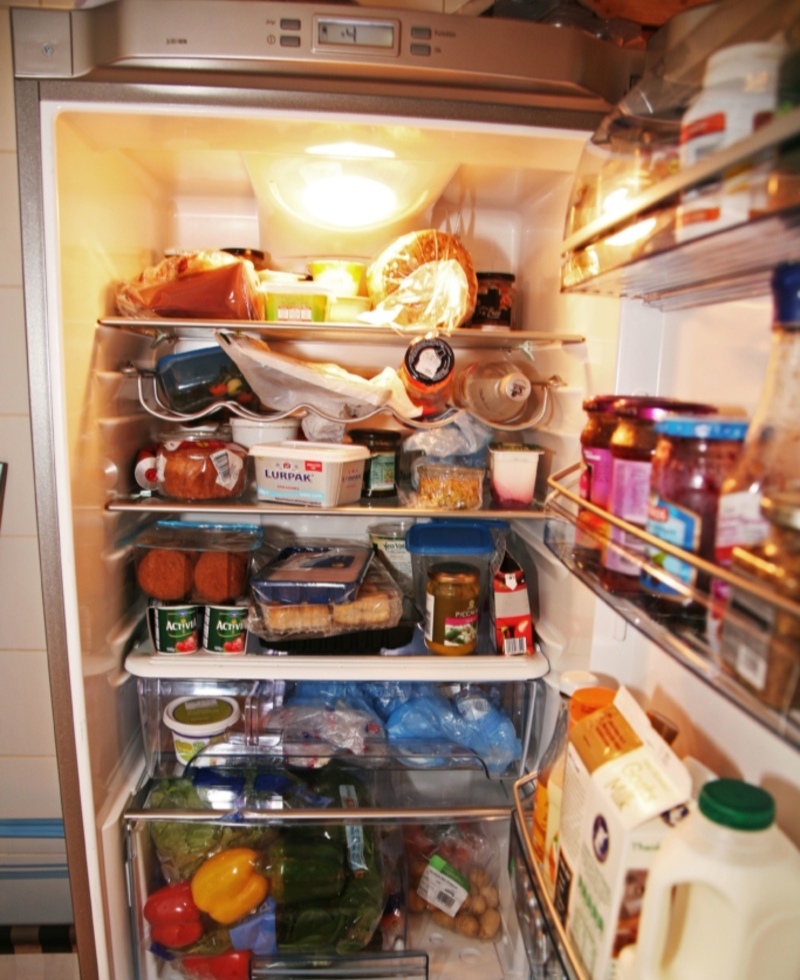 Lebensmittel im Kühlschrank verderben lassen | Alamy Stock Photo