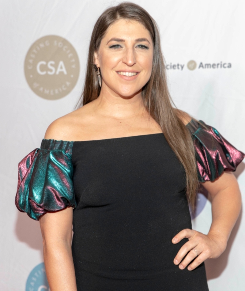 Mayim Bialik als Amy Fowler – Heute | Shutterstock Photo by Eugene Powers
