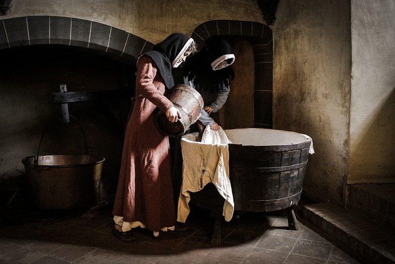 Bañarse en la Edad Media | Getty Images Photo by DeAgostini