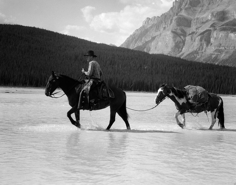 Cowboys hatten den Ruf, wie ihr Pferd zu riechen | Getty Images Photo by H. Armstrong Roberts/ClassicStock