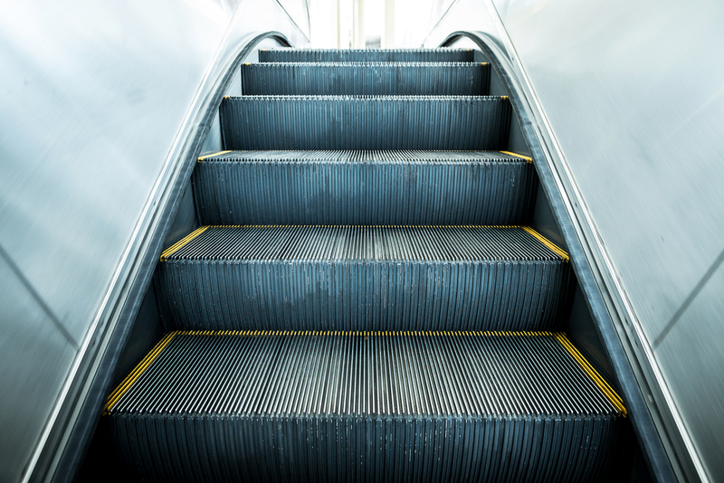 Cepillos para las escaleras mecánicas | Shutterstock