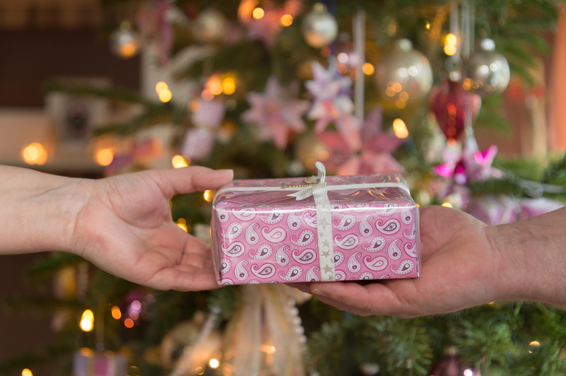 Inexpensive Christmas Presents | Alamy Stock Photo