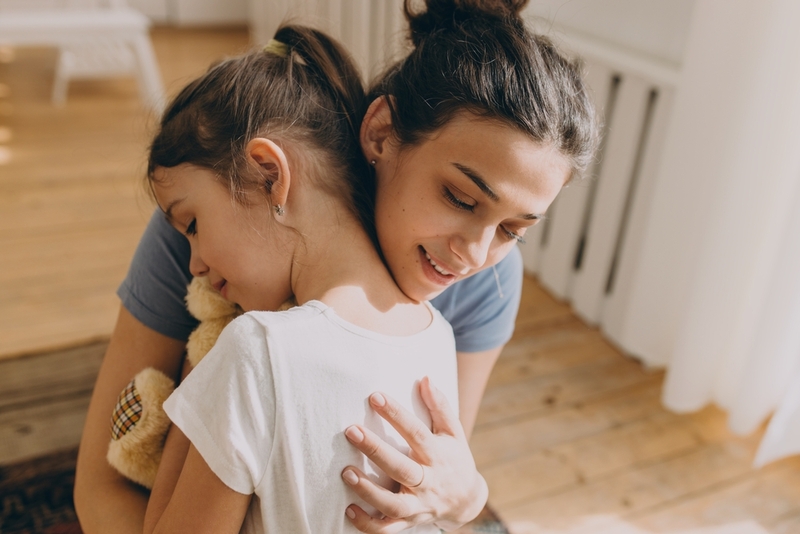 Attachment Parenting | Shutterstock