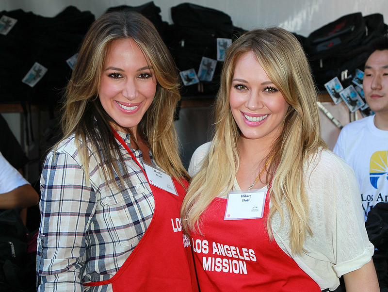 Hilary Duff With Her Sister Haylie | Getty Images Photo by David Livingston