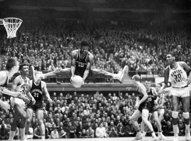 Oscar Robertson The Offender | Getty Images Photo by Cincinnati/Collegiate