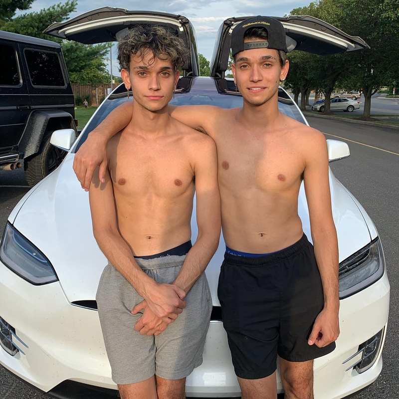 Dobre Twins | Instagram/@dobretwins