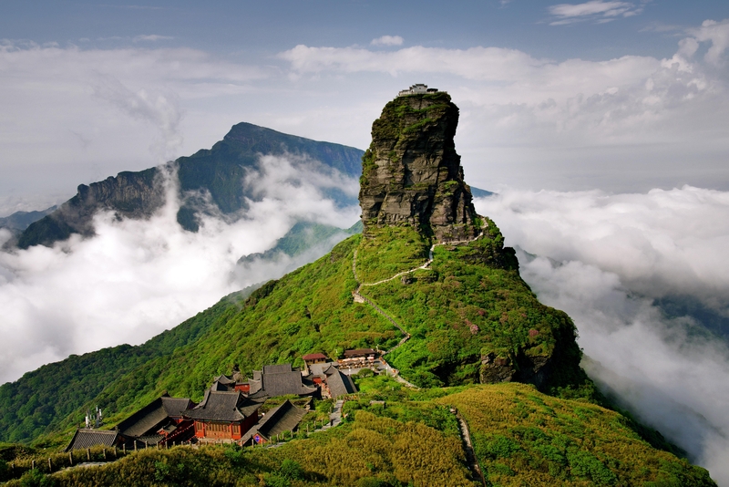 The Number One Peak in the Country | Alamy Stock Photo by Imaginechina-Tuchong