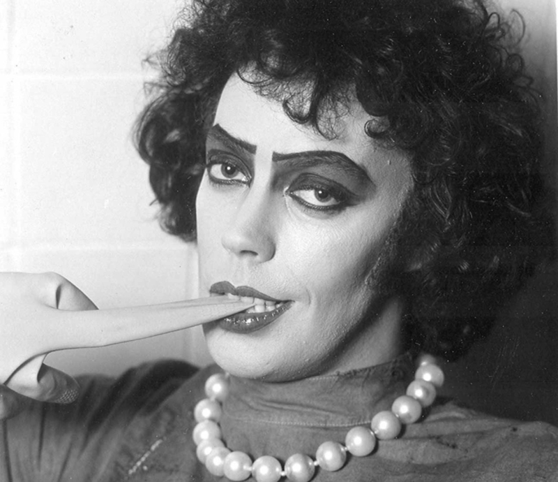 El maquillaje de Tim Curry | Alamy Stock Photo by Moviestore Collection Ltd